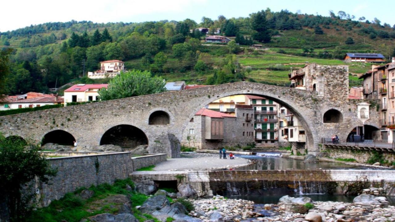 Castell De Rocabruna Hébergement de vacances